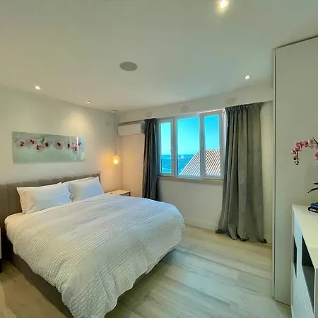 Modern 2bdrm Luxeview4- Seaview Apartment *