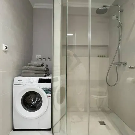 Modern 2bdrm Luxeview4- Seaview Apartment